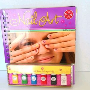 Nail Art Book